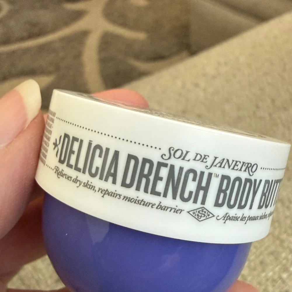 NWT Sol de Janeiro Delicia Drench Body Butter Cheirosa 59 Travel Mini 25ml